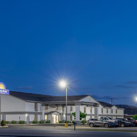 Days Inn By Wyndham Grayson Экстерьер фото