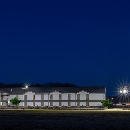 Days Inn By Wyndham Grayson Экстерьер фото