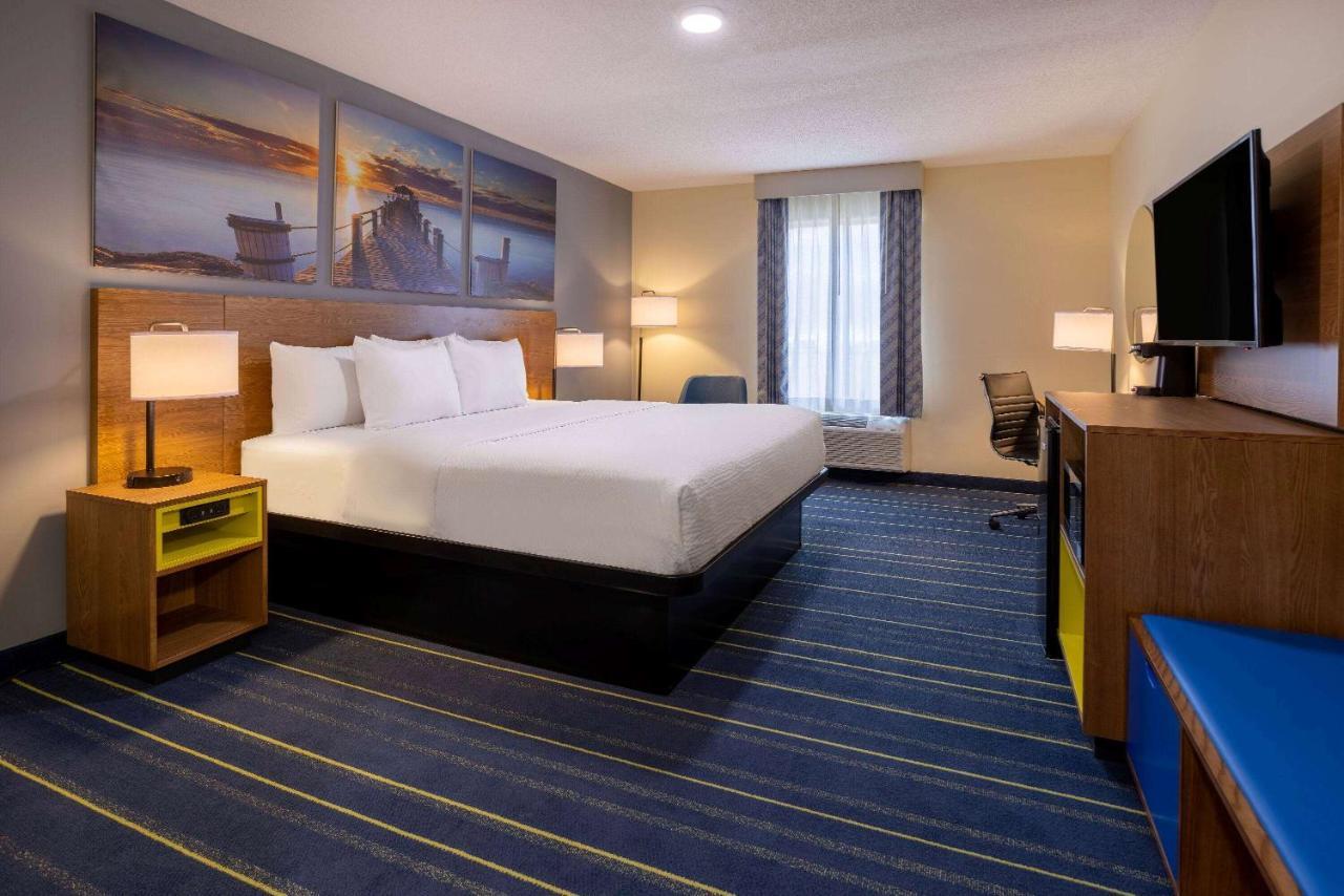 Days Inn By Wyndham Grayson Экстерьер фото