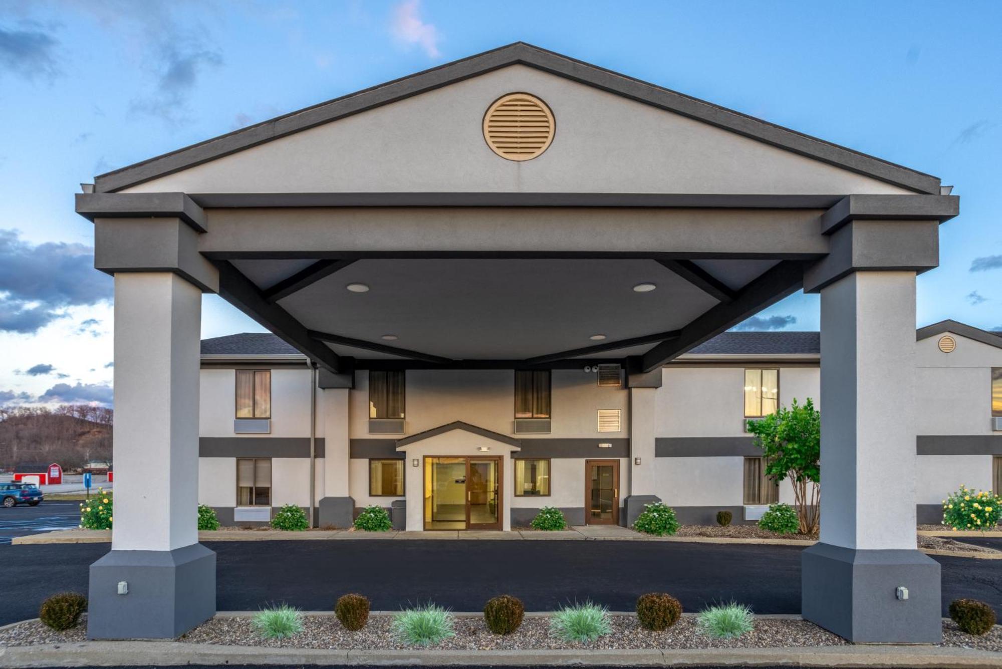 Days Inn By Wyndham Grayson Экстерьер фото