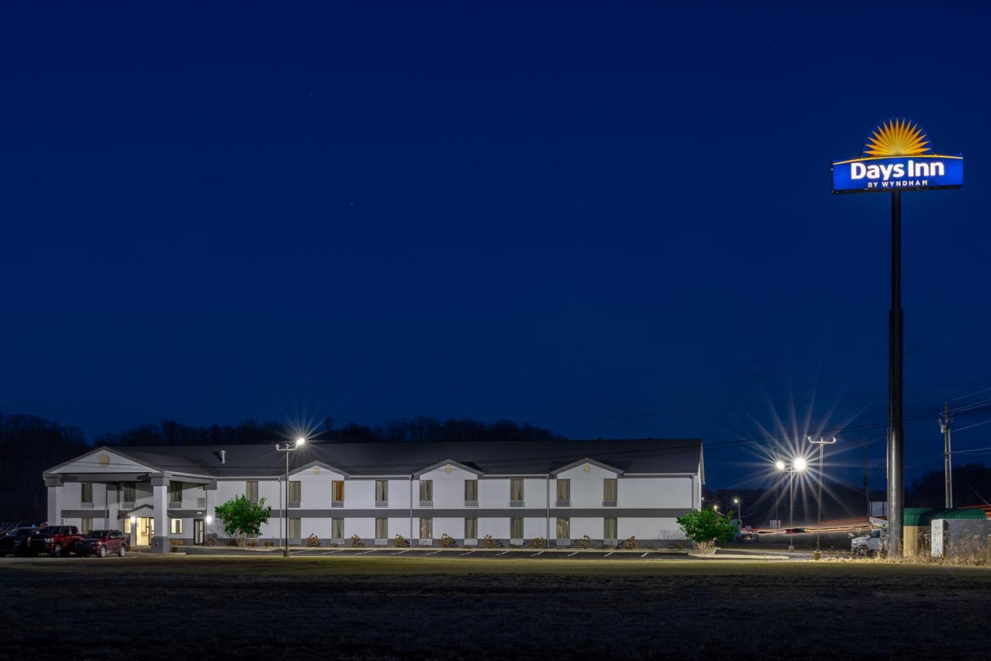 Days Inn By Wyndham Grayson Экстерьер фото